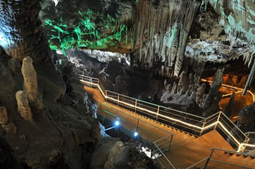 Oylat cave